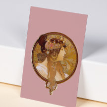 Brunette bizantina, Mucha