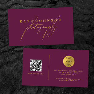 Tarjeta De Visita Burgundy Gold Script QR Código Medios sociales