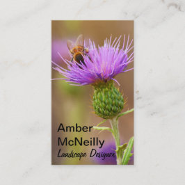 Tarjeta De Visita Busy Bee En Una Fotografía De Un Tístol Púrpura