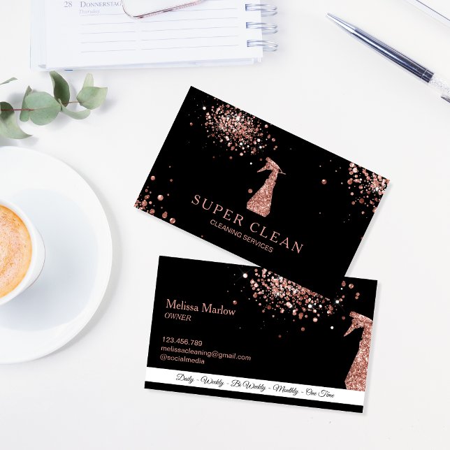 Tarjeta De Visita Casa de limpieza profesional con botella de spray (Subido por el creador)