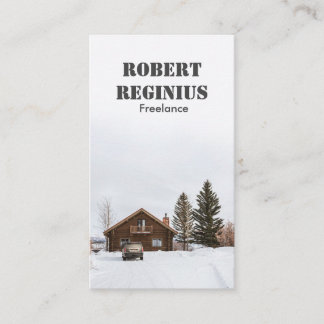 Tarjeta De Visita casa de madera marrón en suelo cubierto de nieve
