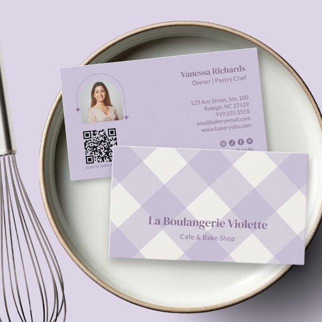 Tarjeta De Visita Chic Gingham Purple Bakery QR Photo  (Subido por el creador)