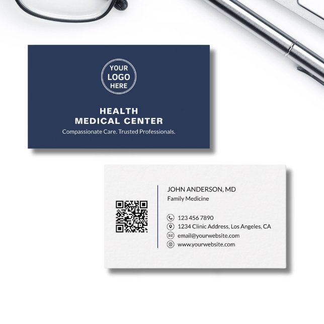 Tarjeta De Visita Clínica Médica Médico Profesional Azul (Medical Healthcare Clinic Doctor Blue Professional Business Card)