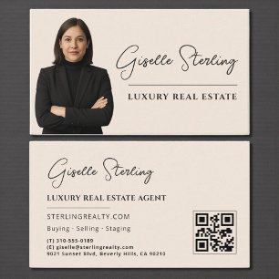 Tarjeta De Visita Código QR de Beige Neutral Inmobiliario de Lujo