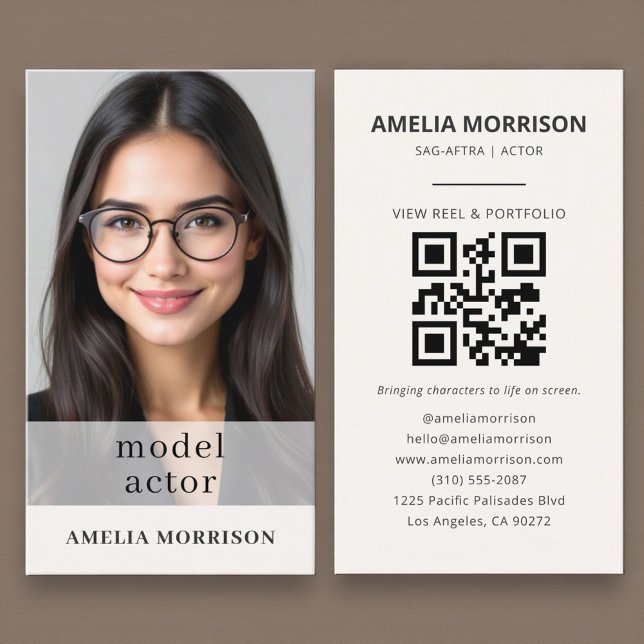 Tarjeta De Visita Código QR de foto de actor de modelo moderno (Subido por el creador)