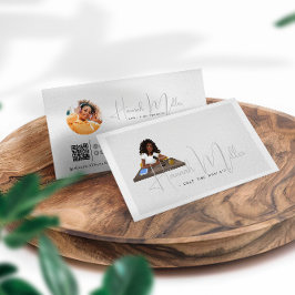 Tarjeta De Visita Código QR de foto de podcast ilustrado moderno