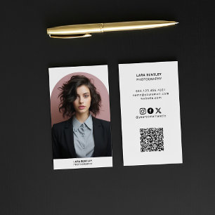 Tarjeta De Visita Código QR de foto de retrato moderno para estilist
