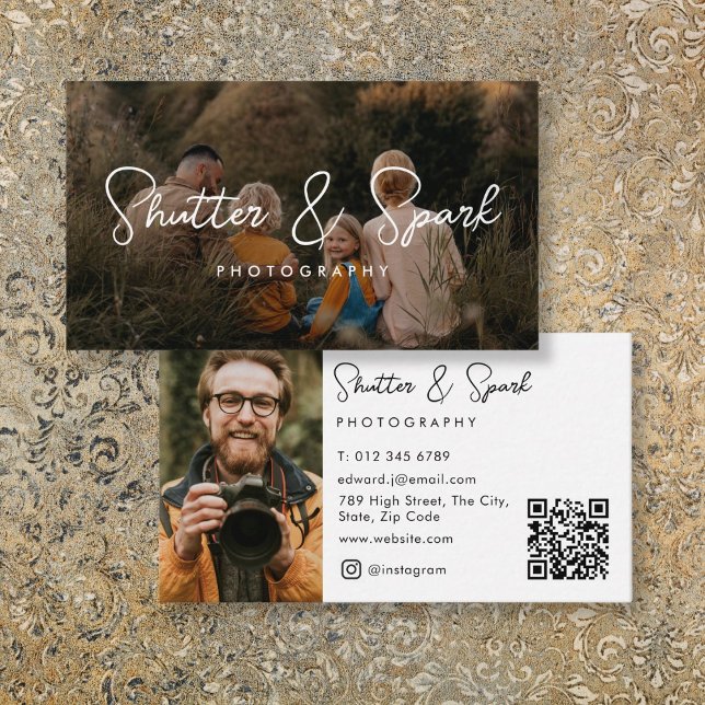Tarjeta De Visita Código QR de fotografía de foto completa con escri (Elegant Script Full Photo Photography QR Code Business Card
)