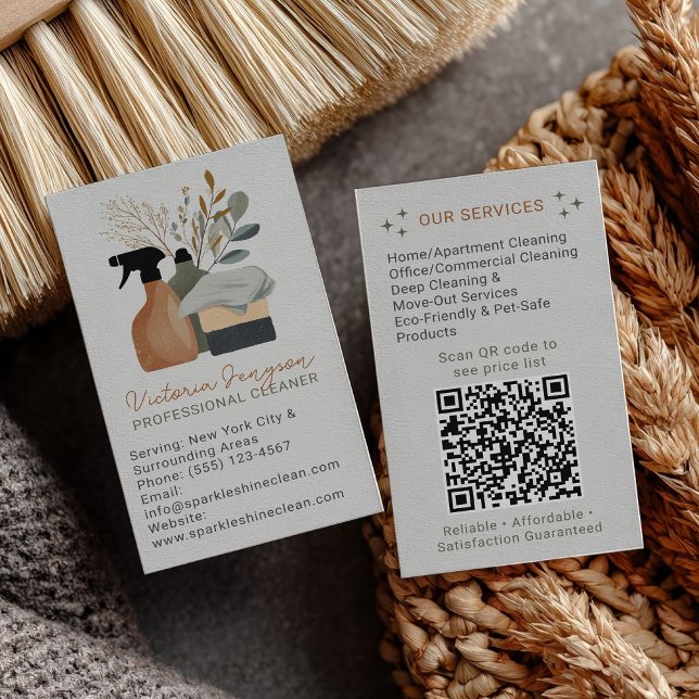 Tarjeta De Visita Código QR de la criada del servicio de limpieza bo (Green Boho Cleaning Service Maid QR Code Business Card)