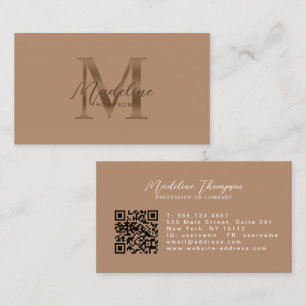 Tarjeta De Visita Código QR de letra cursiva con monograma marrón me