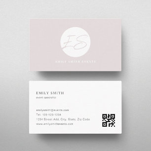 Tarjeta De Visita Código QR de monograma rosa suave femenino moderno