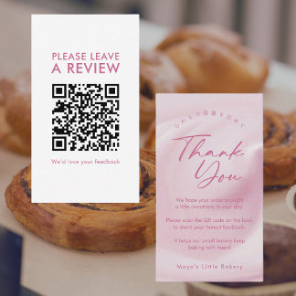 Tarjeta De Visita Código QR de reseña de crema rosa pastel en letra