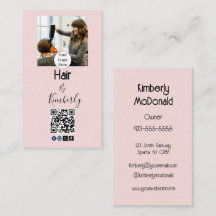 Código QR del logotipo de escritura rosa sonrosado