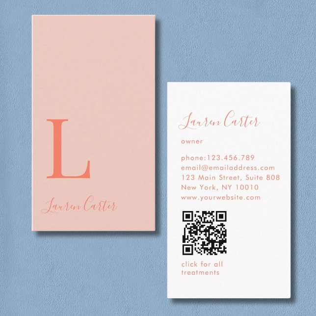Tarjeta De Visita Código QR del Naranja Rubor Mínimo Moderno (Modern Minimal Monogram Blush Orange QR Code Business Card)