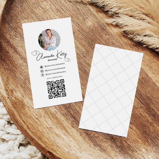 Tarjeta De Visita Código QR escaneado cosmético profesional Minimali (Subido por el creador)