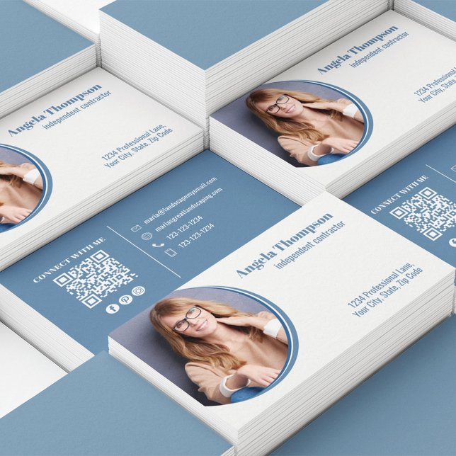 Tarjeta De Visita Código QR moderno para empresas de fotografía (Modern blue and white business cards)
