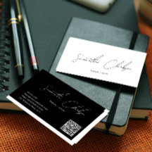 Código QR simple manuscrito blanco y negro