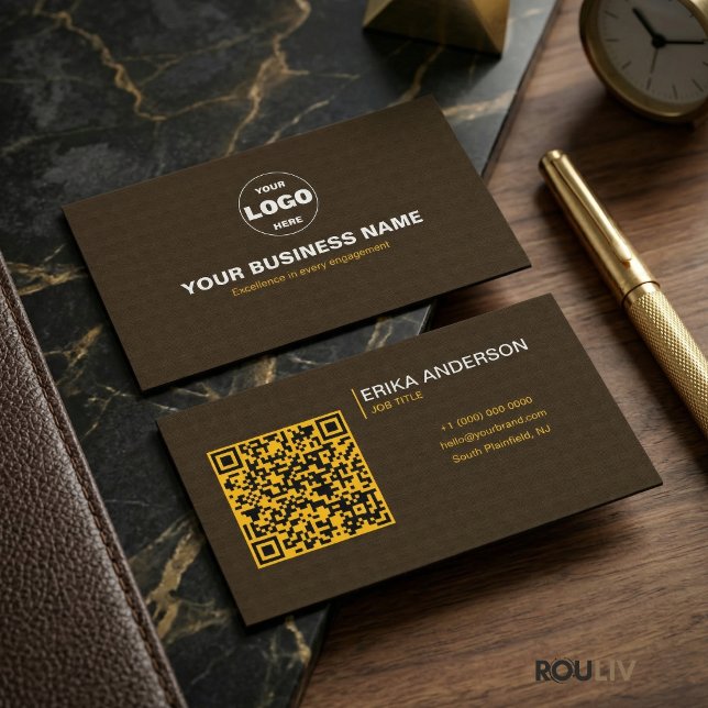 Tarjeta De Visita Código QR Texturizado Marrón Oscuro de Lujo Mínimo (Luxury Dark Brown Textured QR Code Minimal Gold Business Card)