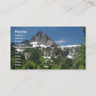Tarjeta de visita con el fondo de la montaña
