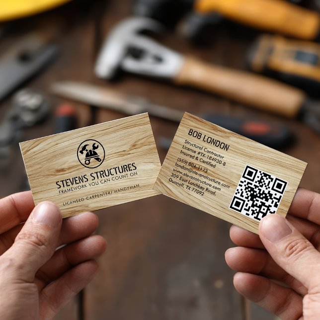 Tarjeta De Visita Construcción moderna de madera clara Contractor de (Modern light Wood Construction QR Code Contractor Business Card)