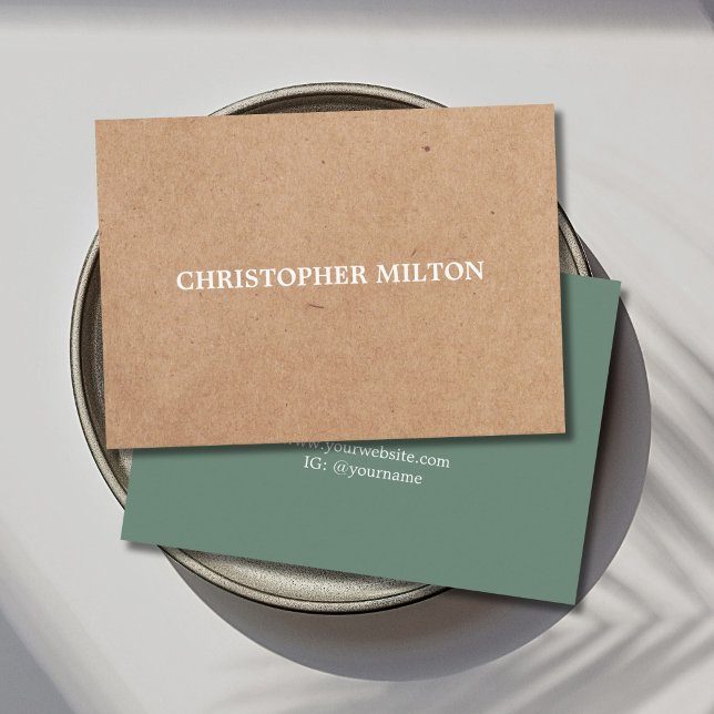 Tarjeta De Visita Consultor de KraftPaper verde elegante y moderno (Subido por el creador)