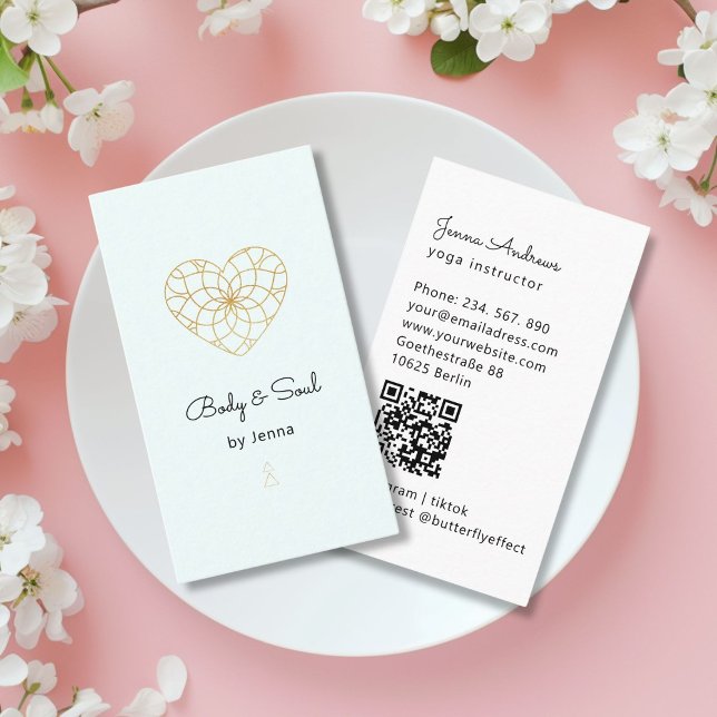 Tarjeta De Visita Corazón Mandala Yoga Masaje Bienestar QR Código (Heart Mandala Yoga Massage Wellness QR Code Business Card)