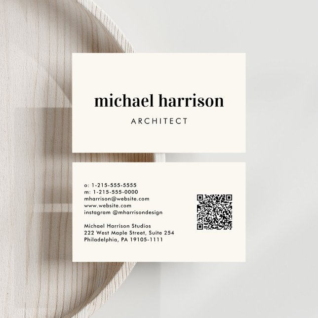 Tarjeta De Visita Crema de código QR moderno mínimo profesional (Capture attention, make connections, and leave a lasting impression with our modern QR business card)