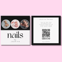 3 uñas con código QR de redes sociales en blanco y