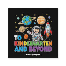 A la guardería y más allá de los niños graciosos a