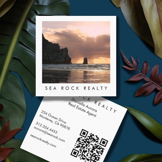 Tarjeta De Visita Cuadrada Agente inmobiliario único Rocks Beach Photo QR Cod (Photography custom business cards with QR code. Beach ocean sea rocks)