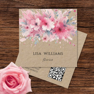 Tarjeta De Visita Cuadrada Código QR Flores rosadas acuarela Kraft