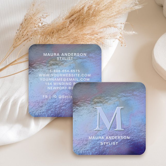 Tarjeta De Visita Cuadrada Elegante monograma holográfico azul morado moderno (holographic business card square purple blue monogram hairdresser stylist artist lash nails makeup)