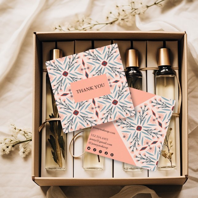 Tarjeta De Visita Cuadrada Elegantes Baldosas Florales Orden Geométrico Graci (Pretty pink pattern thank you business cards with social media icons)