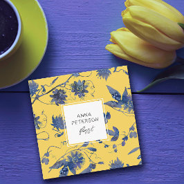 Tarjeta De Visita Cuadrada Flores azules elegantes y modernas en amarillo