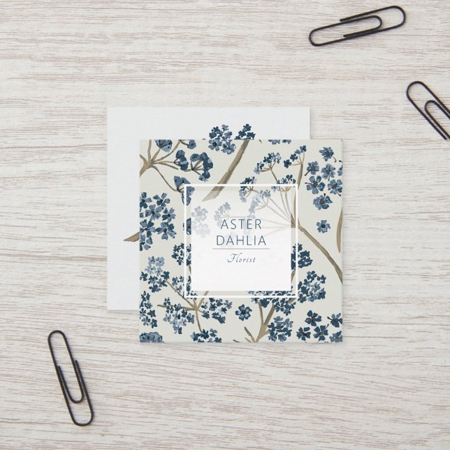 Tarjeta De Visita Cuadrada Flores de acuarela azul elegantes (Elegant Blue Watercolor Flowers Square Business Card from Studio Posies.)
