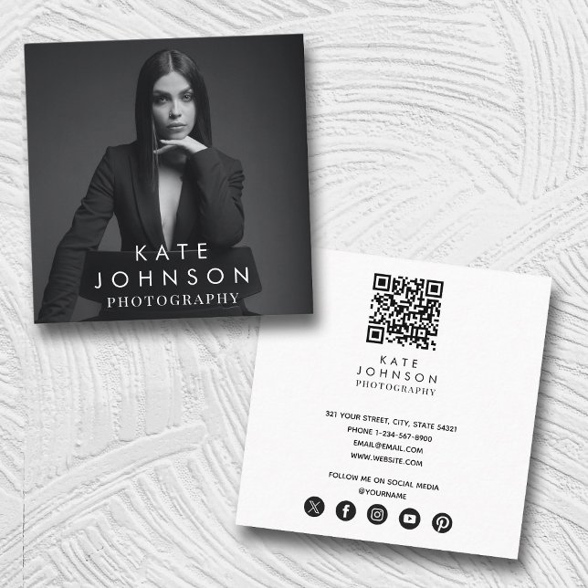Tarjeta De Visita Cuadrada Fotografía moderna en blanco negro con fotografía  (Modern Trendy Full Photo Black White Photography Square Business Card)
