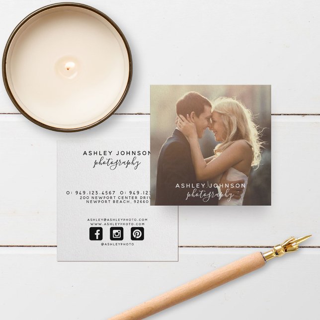 Tarjeta De Visita Cuadrada Fotógrafo moderno guión foto de medios sociales (Subido por el creador)