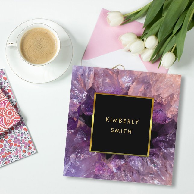 Tarjeta De Visita Cuadrada Génesis de amatista morada de oro (Modern purple amethyst gold black elegant professional square business card.)