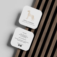 Gold Great Dane Dog Walker Entrenador Puppy sentad