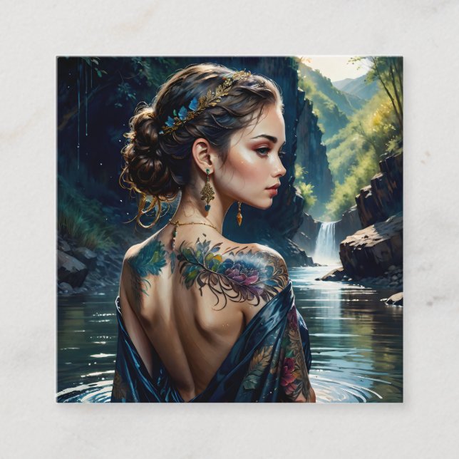 Tarjeta De Visita Cuadrada Hermosa joven con un tatuaje en el hombro. (Anverso)