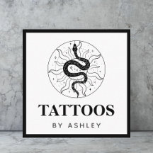 Ilustracion de la serpiente del artista del tatuaj