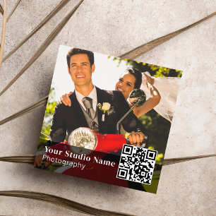 Tarjeta De Visita Cuadrada Información de Contacto de Fotografía Negra Elegan