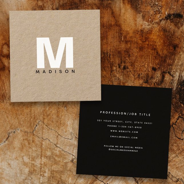 Tarjeta De Visita Cuadrada Kraft blanco negro moderno (Modern Black White Monogram Kraft Square Business Card)