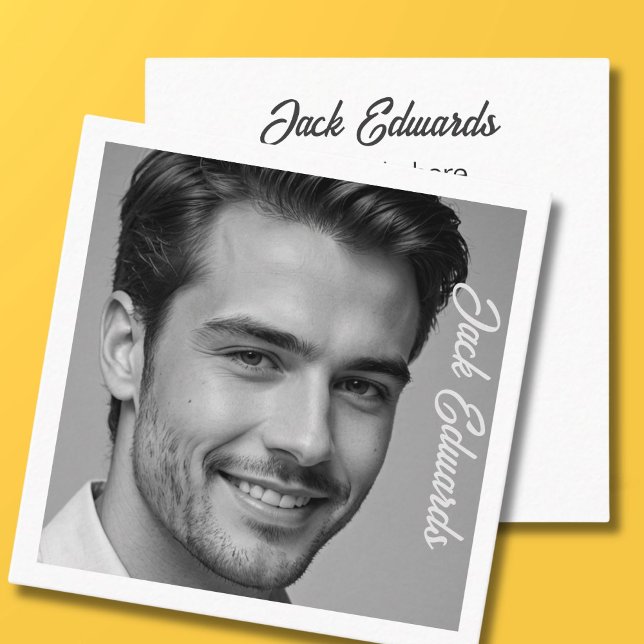 Tarjeta De Visita Cuadrada Medios sociales simples de fotos en blanco negro (Subido por el creador)