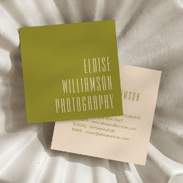 Tarjeta De Visita Cuadrada Moda de moda contemporánea tipografía audaz verde