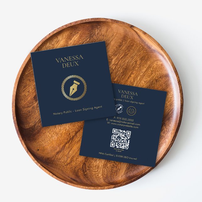 Tarjeta De Visita Cuadrada Moderna Navy & Gold Notary Pen Logo QR Elegante (Subido por el creador)