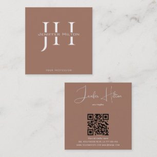 Tarjeta De Visita Cuadrada Monograma minimalista del código QR Mocha Mousse