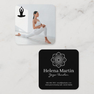Tarjeta De Visita Cuadrada Mujer en postura de yoga