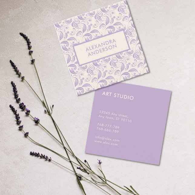 Tarjeta De Visita Cuadrada Patrón de hojas violetas mínimas (Minimal Violet Leaves Pattern Square Business Card)