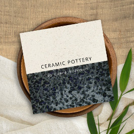 TARJETA DE VISITA CUADRADA POTTERÍA CERAMICA GRIS NEGRO GLAZADA TEXTURA ESPEC